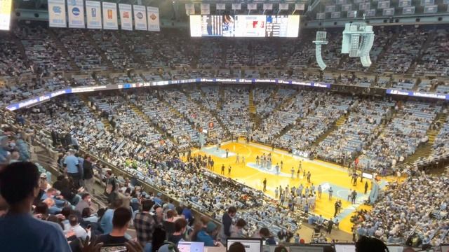 Mass exodus of Unc fans -Coach K last game at Dean Dome смотреть онлайн