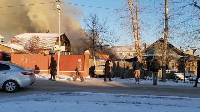 тюмень горит дом матмасы смотреть онлайн