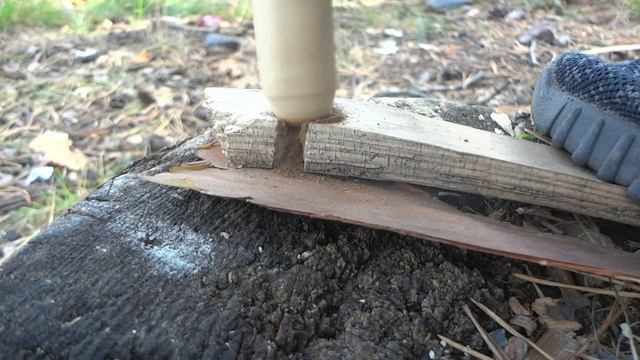 Как добыть огонь трением лайфхак для выживания смотреть онлайн