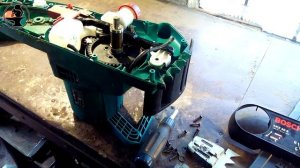 Цепная электропила Bosch AKE 40 S. Разборка, поиск неисправности