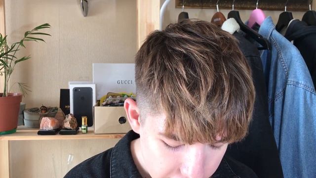 МОИ НОВЫЕ НОГТИ//КАК СДЕЛАТЬ МАНИКЮР ЗА 5 МИНУТ. смотреть онлайн