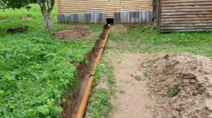 Укладка канализационных труб на даче. ⛏️?⚒️?
