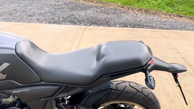 Zontes ZT350-GK Black Gold (2023) - Video Walk Around