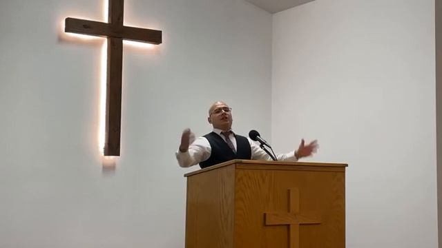 Sunday Evening Service - Pastor J.E. Garay ''You are NOT alone (part 2)'' смотреть онлайн