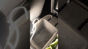 Как подтянуть ручник на Киа Спортейдж 2