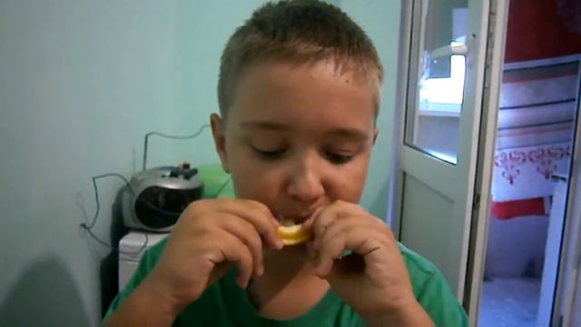 Не корчи лицо от лимона смотреть онлайн