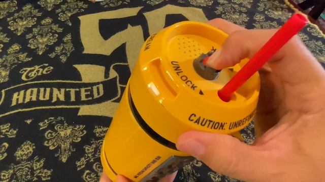 Disney Parks Monsters Inc. Scream Can Canister Cup Bottle sipper mug w sound смотреть онлайн