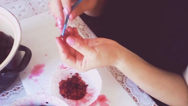 Как просто и быстро извлечь косточку из вишни смотреть онлайн