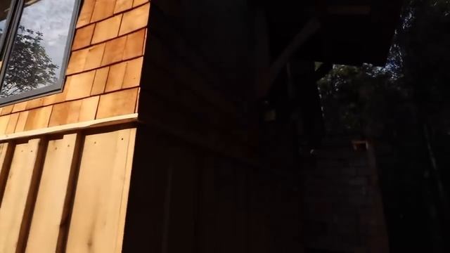 Timelapse: Woodworker Builds Amazing Off Grid Cabin