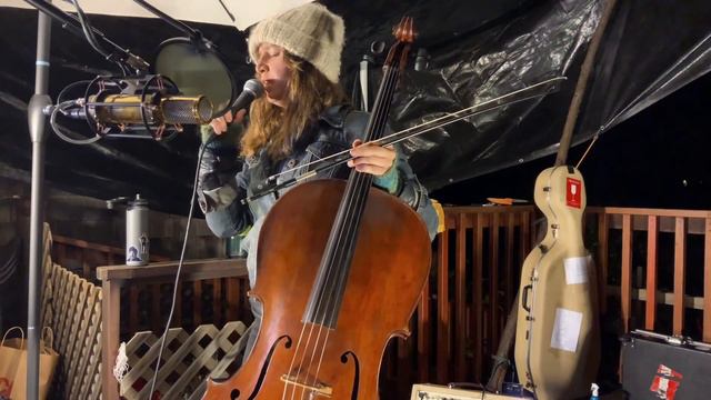1/8 Live Stream - Cellist/Songwriter Devon McClive смотреть онлайн