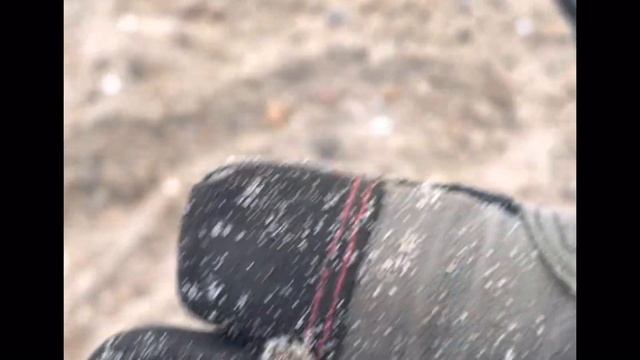 Metal detecting Felixstowe beach using the Quest X5 смотреть онлайн