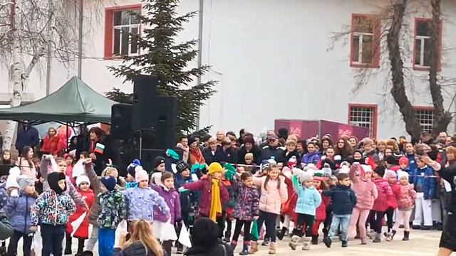 3 март 2019 площад ЕЛИН ПЕЛИН смотреть онлайн