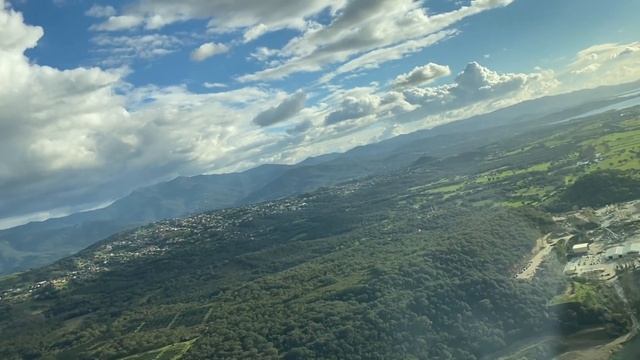 Аяччо ,Корсика. Визуальный заход и посадка на родине Наполеона. смотреть онлайн