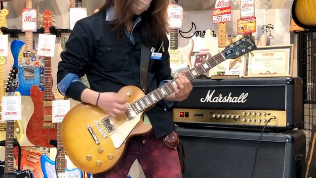 Gibson Modern Collection Les Paul Tribute Satin Honey Burst #202520204 Tone Check смотреть онлайн