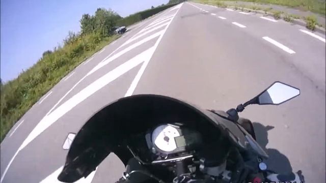 Suzuki GsxR 600 k3 black acceleration смотреть онлайн