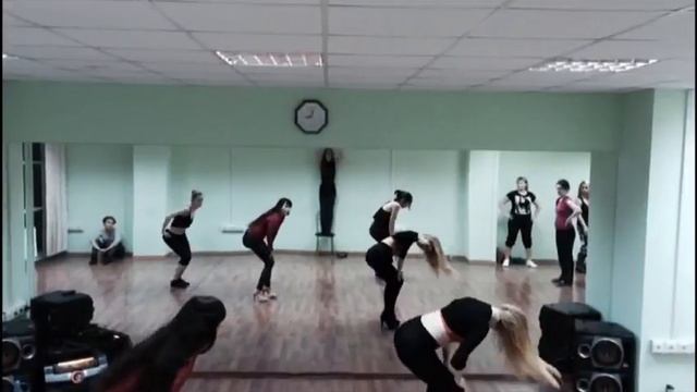 Гоу-гоу в стиле данс-холл. Танцевальная студия Танцпол. Тренер Ольга Ярцева. Февраль 2017г. смотреть онлайн
