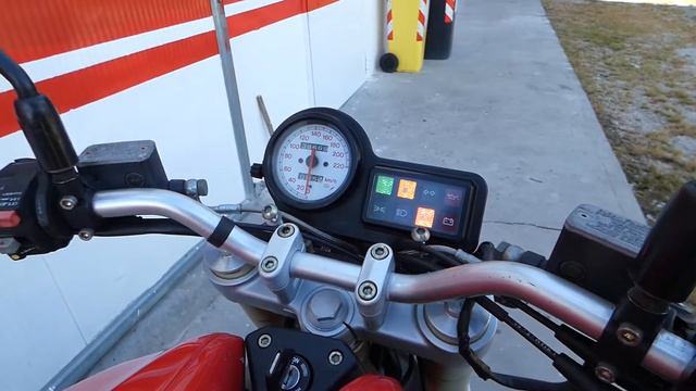 ducati monster 900 1994 km. 38.000 смотреть онлайн