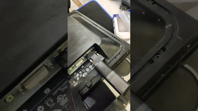 Connecting Mi TV Stick to Monitor Using HDMI to VGA смотреть онлайн