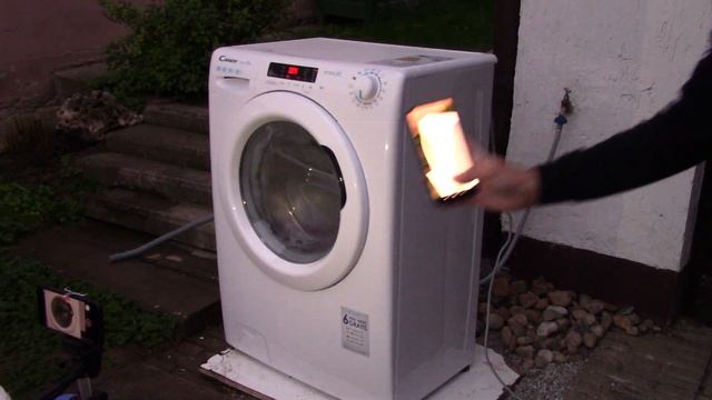 Candy SmartPro Extremely Unbalanced Jumping Door Open Spin