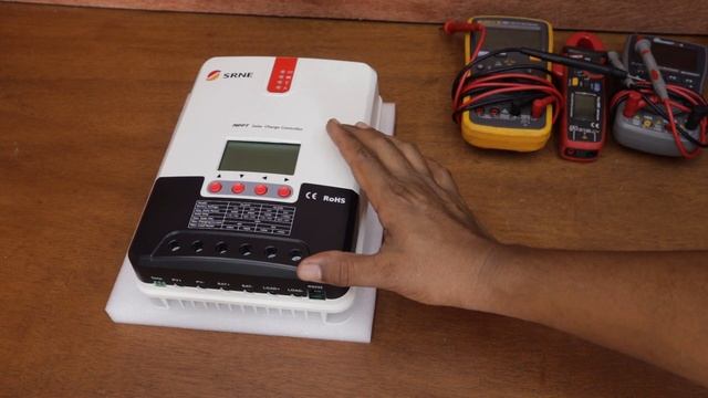 MPPT Charge Controller & Sambungan | Kos Pasang Solar |  Boleh Ke Guna Power Sambil Charge Bateri ?