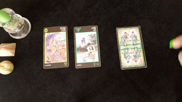 Что происходит в его личной жизни? Один или нет???Таро варианты расклад гадание. смотреть онлайн