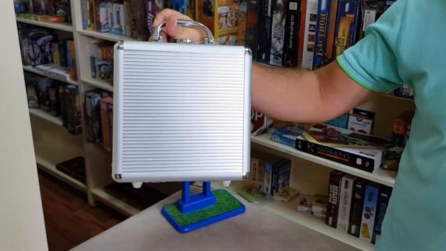 Набор для покера Royal Flush на 100 фишек смотреть онлайн