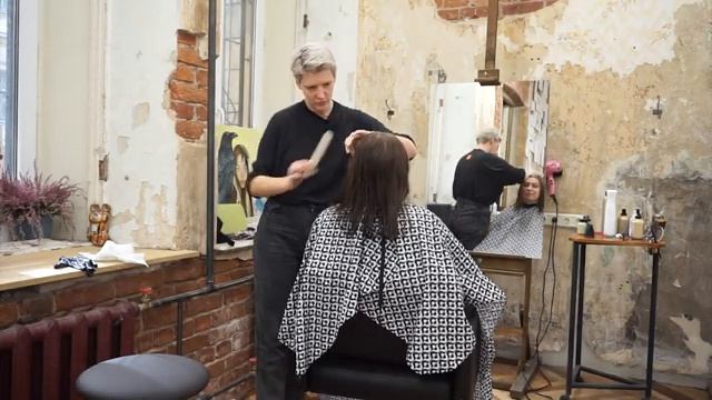 Как не укладывать волосы каждый день? Подкаст + стрижка | Екатерина Азаркевич смотреть онлайн