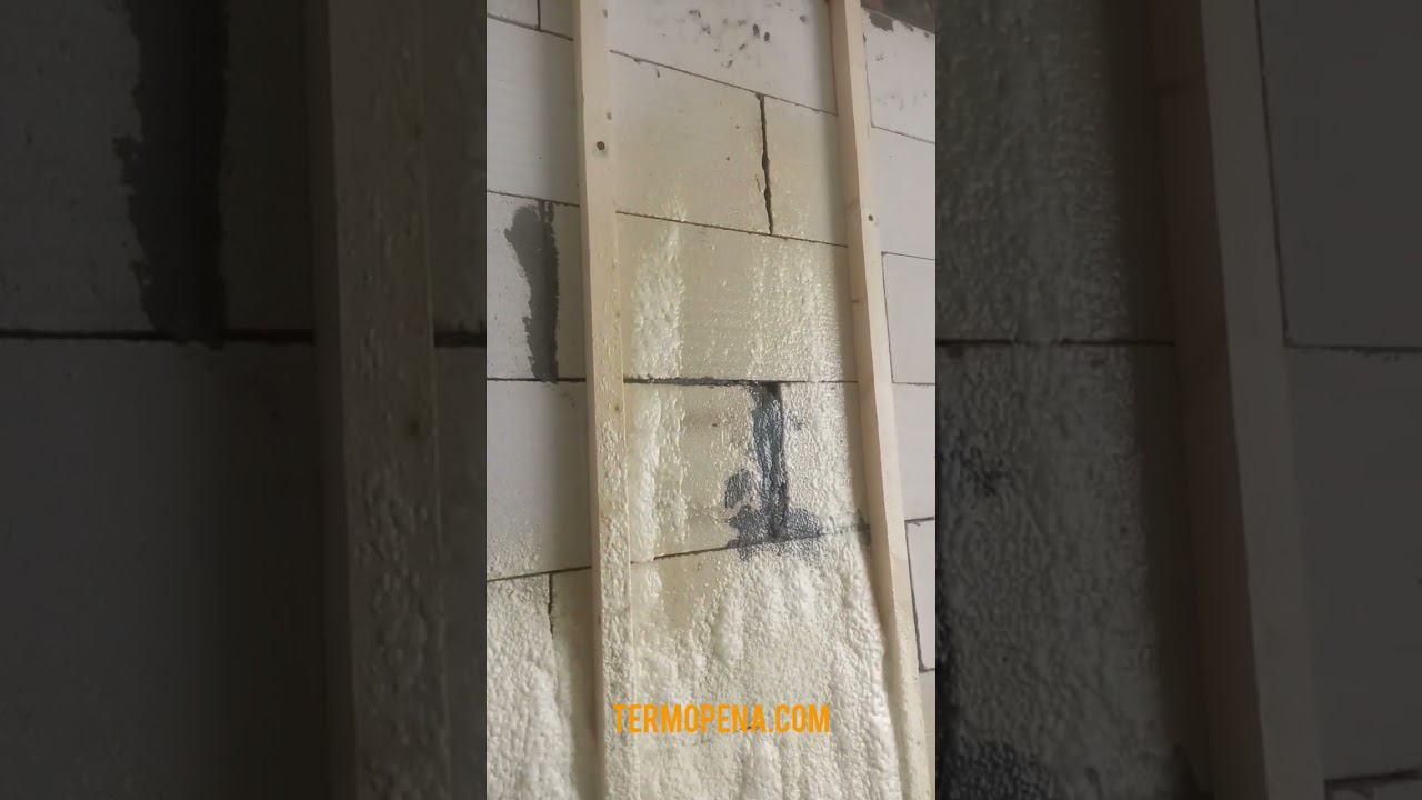 Устраняем щели пенополиуретаном (ППУ)в стене из пеноблока смотреть онлайн