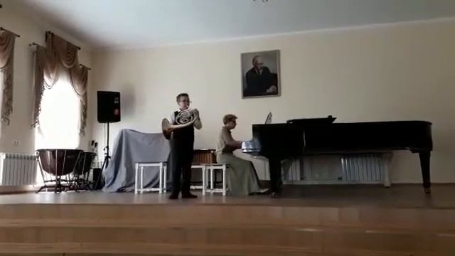 Моцарт В. Концерт для валторны №3 часть III смотреть онлайн