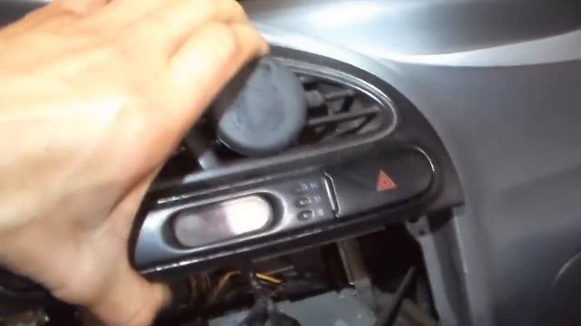 Как заменить лампочки в панели приборов(печки) на светодиоды.Ланос.Сенс.