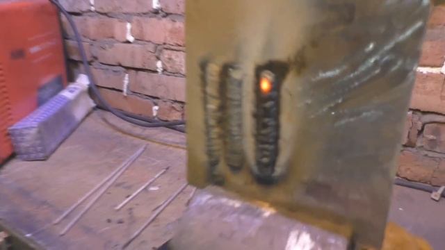 Как выбрать полярность? При сварке электродами разных покрытий. смотреть онлайн