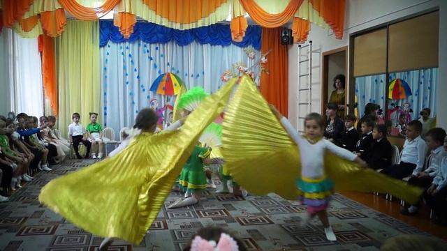 крылья и веера 2017 г. смотреть онлайн