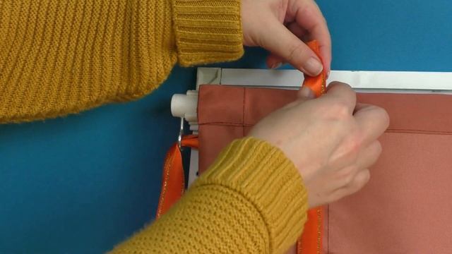 Подъемный механизм для шторы на лентах своими руками. Шторные лайфхаки. Эксперименты. смотреть онлайн