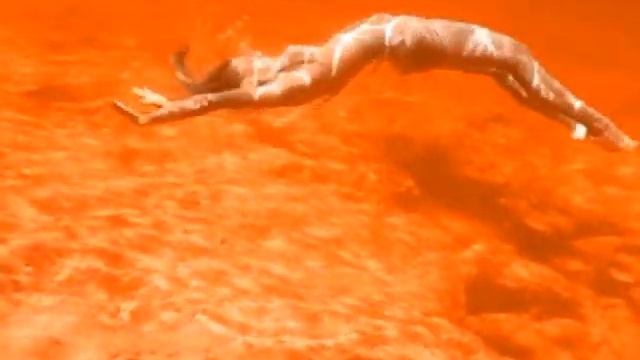 Сolorful mermaid swimming and dancing underwater.Разноцветные танцы под водой... смотреть онлайн