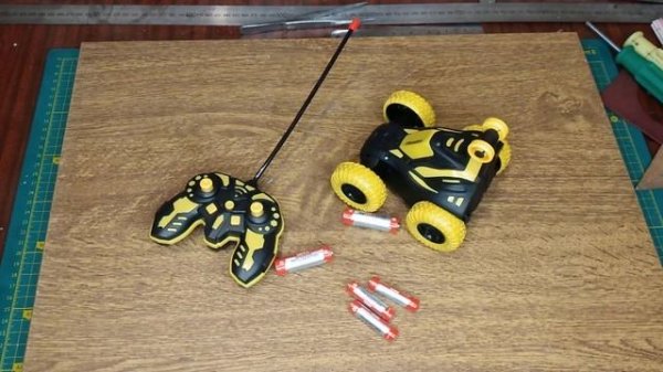 Childrens car. Обзор машинки неваляшки. Serhulya TV