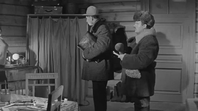 А вы и есть то новое начальство, которого все так боятся? смотреть онлайн