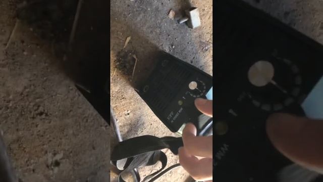 Вопрос сварным, че стало с апп?#сварочныйаппарат #ремонт#поломка#сварка#помогитемне