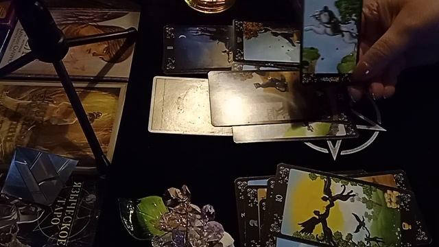 Король кубков(окончание расклада 4 короля:мысли, чувства, действия) смотреть онлайн