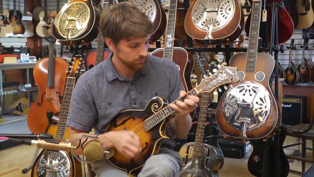 Washburn M 3SW:TS F style Mandolin no 94000801 смотреть онлайн