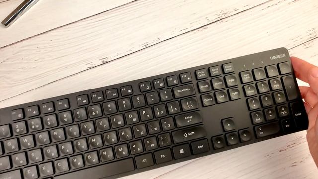 Эргономичная беспроводная клавиатура Ugreen KU004 смотреть онлайн