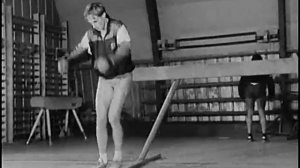 Тренировка лыжников летом