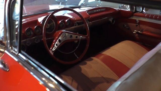 1960 Chevrolet Impala Sport Coupe "Tri-Power" V8 смотреть онлайн