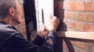 Секреты отделки стен пластиковыми панелями. Монтаж пластиковых панелей возле лестницы.