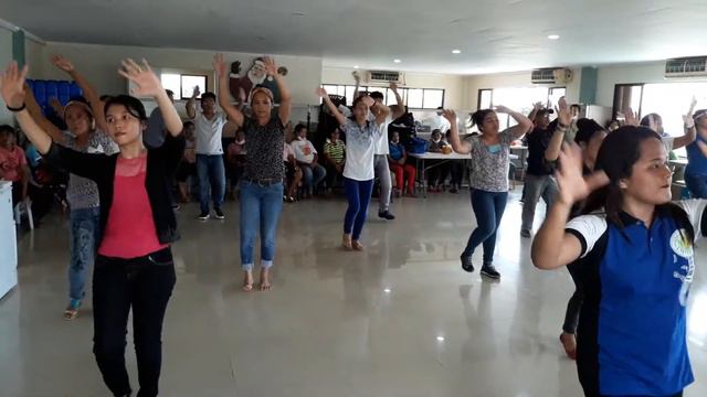 Cluster 8 Dance practice смотреть онлайн