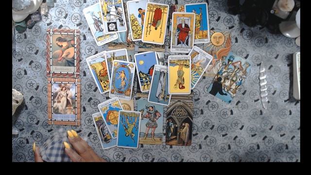 PISCES “Emotional attachments to clear out” OCTOBER 2019 Tarot Reading смотреть онлайн