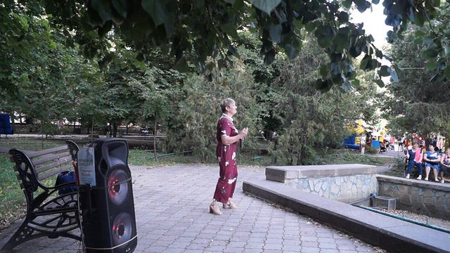 Маргарита Манилова поёт в честь Дня ВМФ России. смотреть онлайн