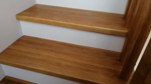 Обшивка бетонной лестницы дубовыми ступенями