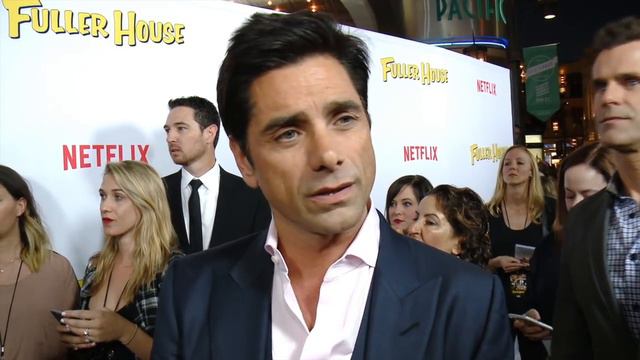 Interview with John Stamos at the Fuller House Premiere смотреть онлайн