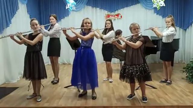 Ансамбль "Поющие флейты", ДМШ№2, г.Златоуст, группа Б, А.Куклин "Танцующие нотки" смотреть онлайн