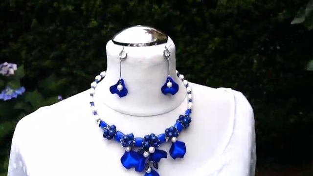 Переделка бус. Цветочное украшение для Светланы. 3 часть.19.07.2021 смотреть онлайн